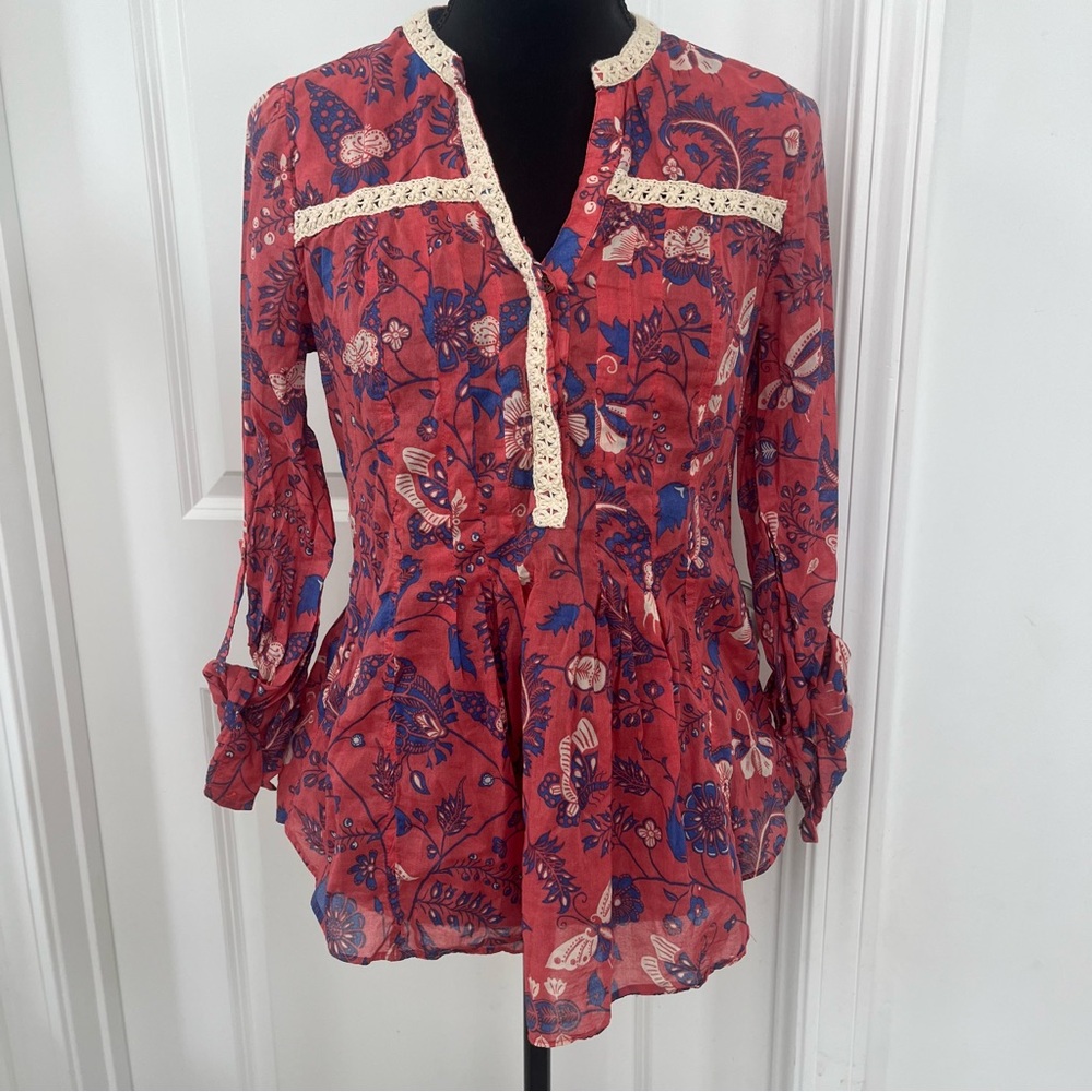 Anthropologie Maeve Top Abella Pintuck Peasant Blouse Henley Floral butterflies